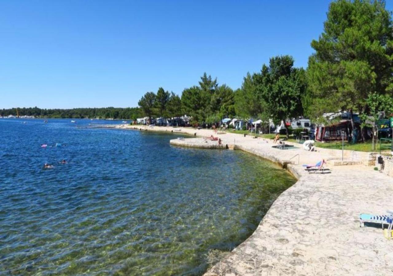 Adria Vrsar Apartment Luaran gambar
